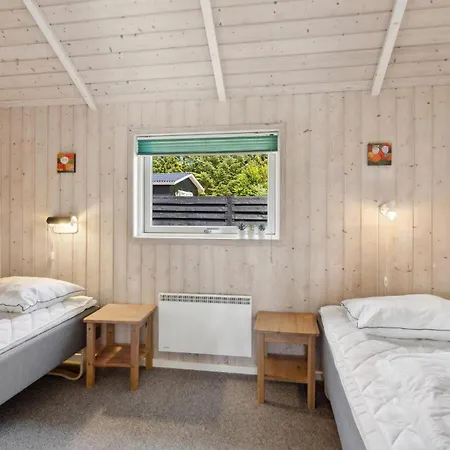 Feriehus Four-bedroom In Hals