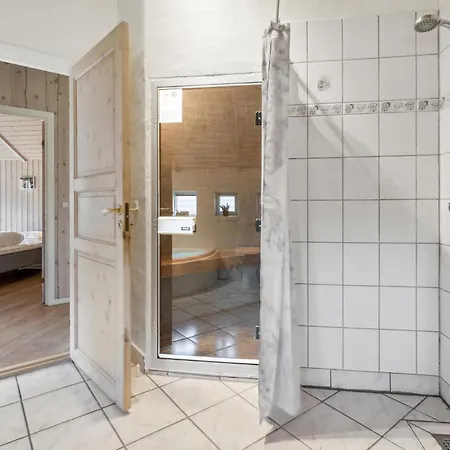 Four-bedroom In Feriehus