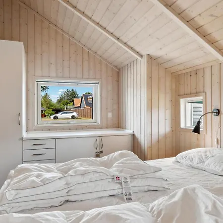 Feriehus Four-bedroom In *