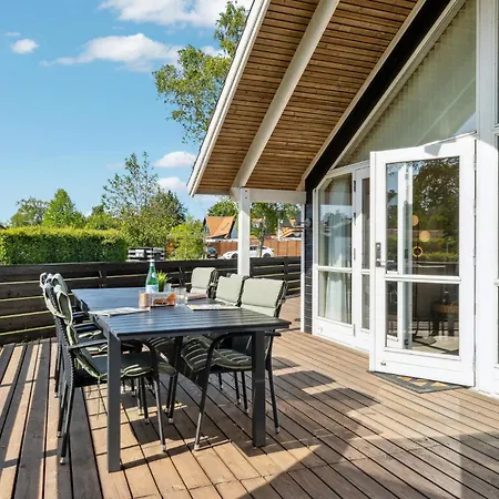 Four-bedroom In * Hals